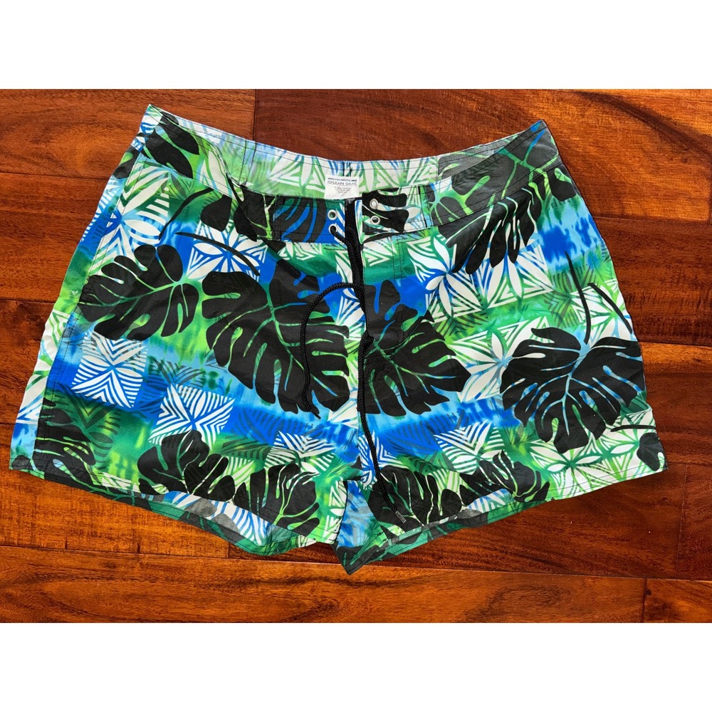 Ocean Gear Women's Tropical Leaf Print Board Shorts Size Large Blue Green